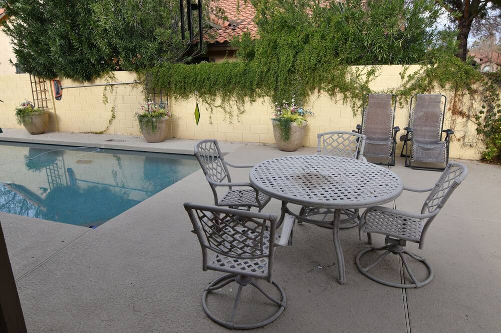 Photo of Outdoor in Val Vista Lakes