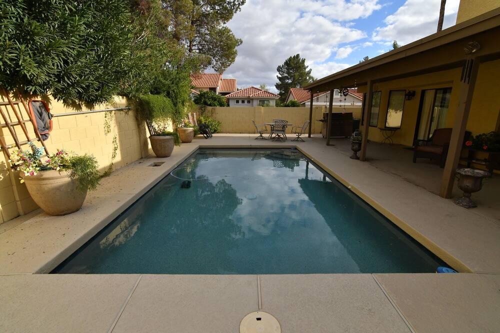Photo of Outdoor in Val Vista Lakes