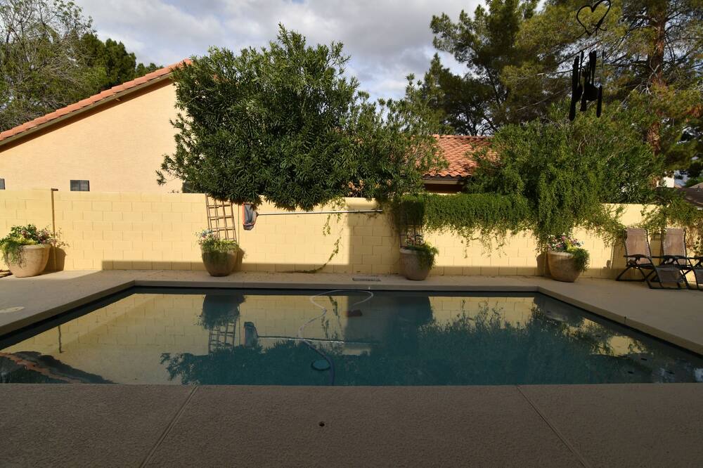 Photo of Outdoor in Val Vista Lakes