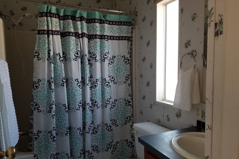 Photo of Bathroom in Maricopa