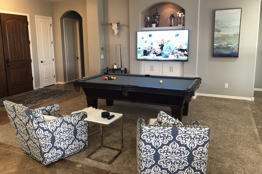 Photo of Outdoor in Montecito in Estrella