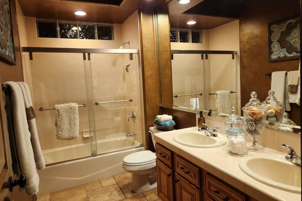 Photo of Bathroom in Deer Valley
