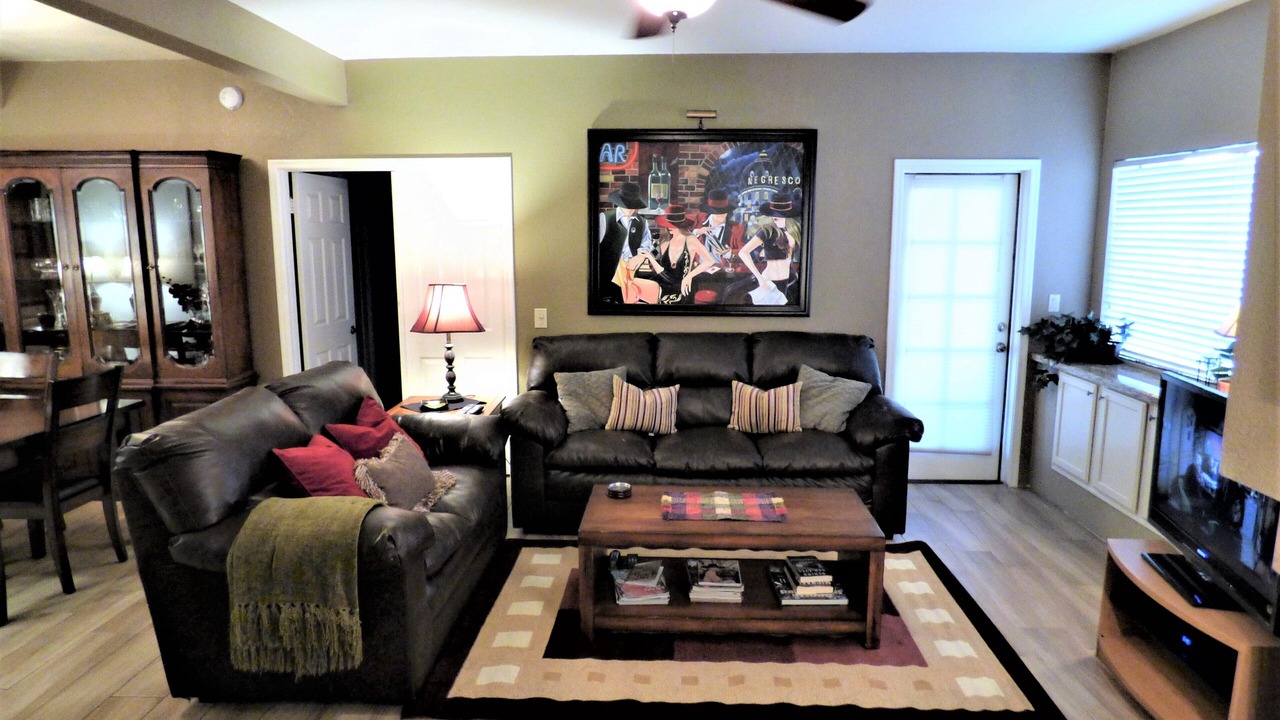 Photo of Livingroom in Scottsdale Ranch