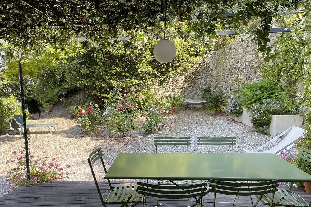 Photo of Patio Balcony in Cinque Terre