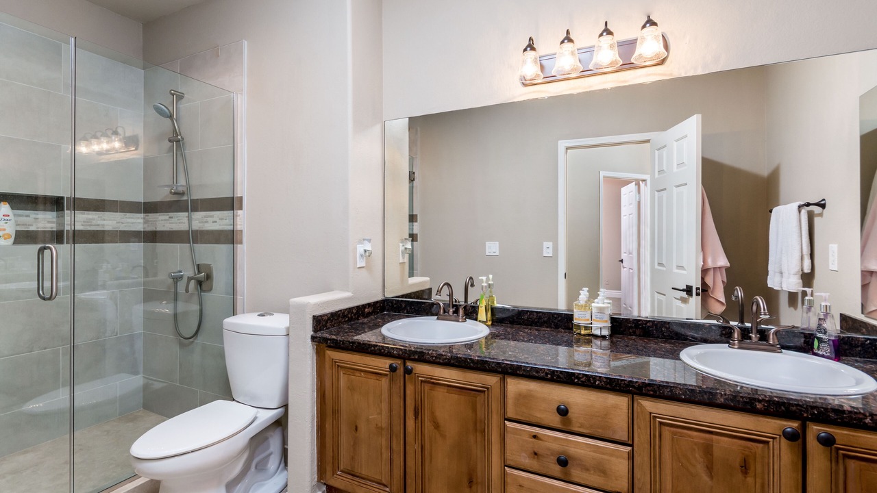 Photo of Bathroom in Desert Paradise Estates