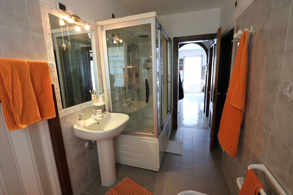 Photo of Bathroom in Pilcante