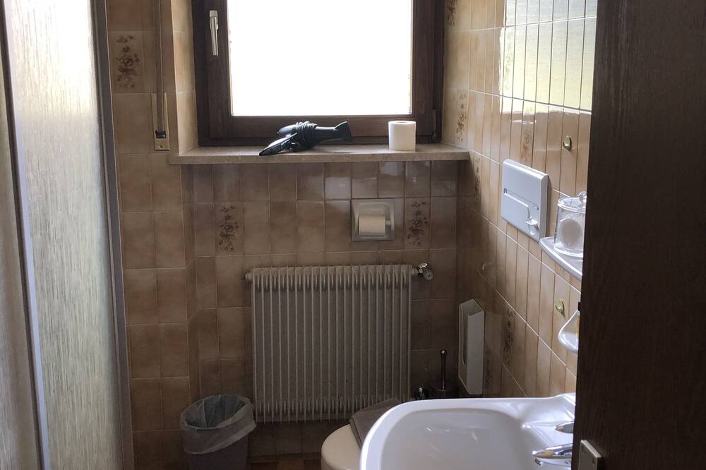 Photo of Bathroom in Lagundo