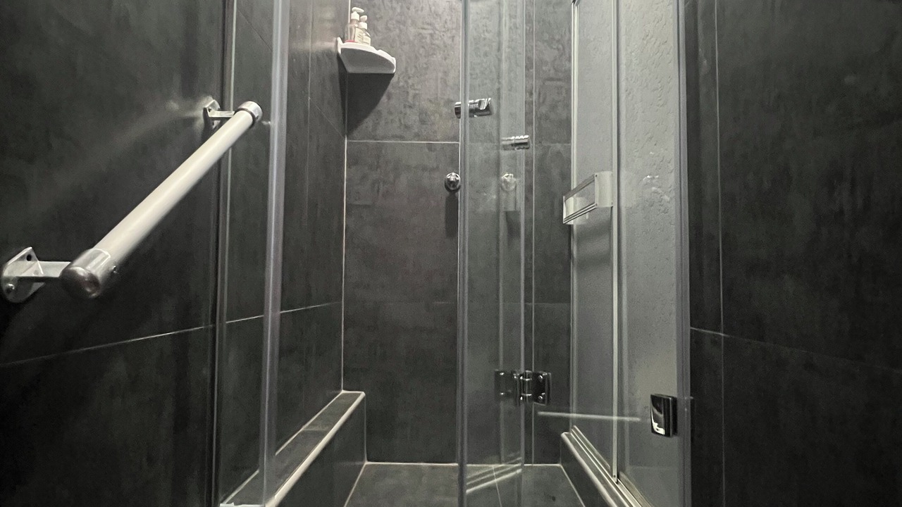 Photo of Bathroom in Callao