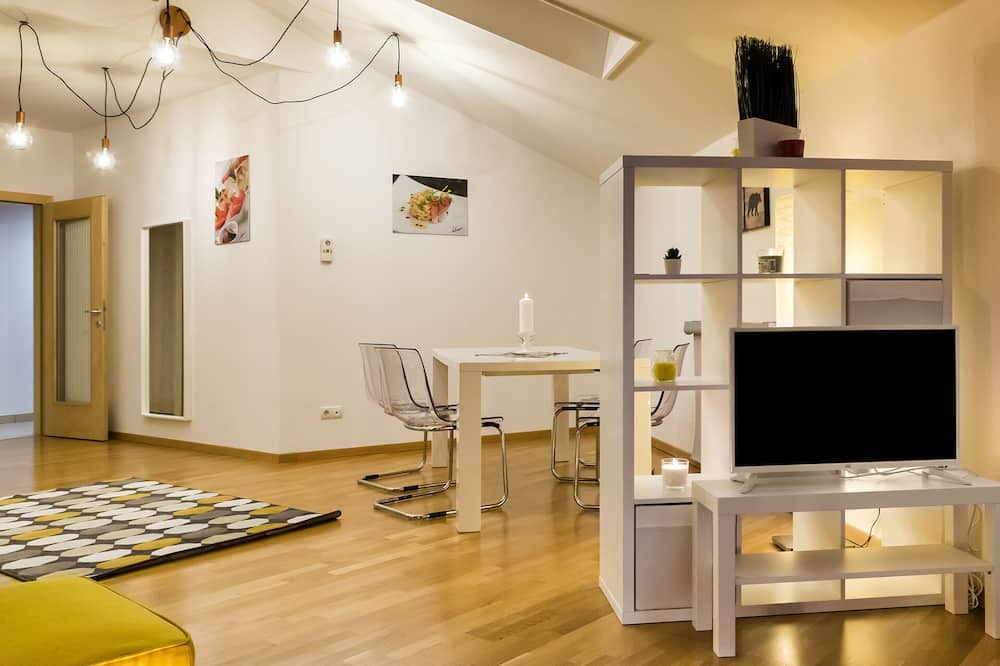 Photo of Livingroom in Egna