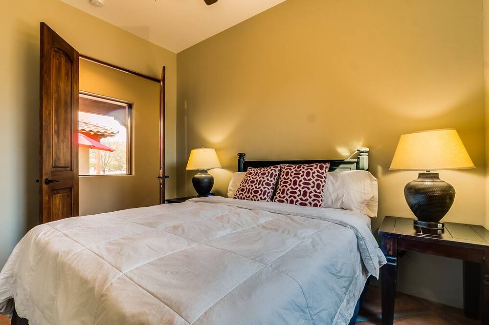 Photo of Bedroom in Tanque Verde