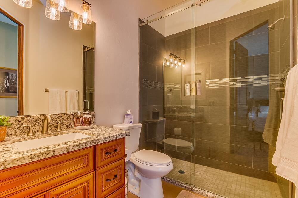 Photo of Bathroom in Tanque Verde