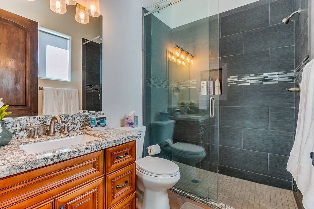 Photo of Bathroom in Tanque Verde