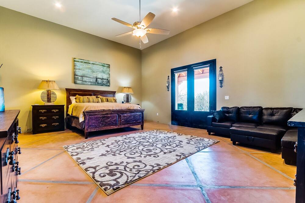 Photo of Bedroom in Tanque Verde