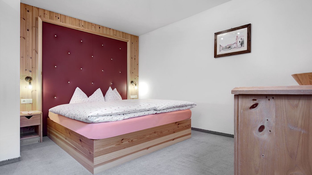 Photo of Bedroom in San Cassiano