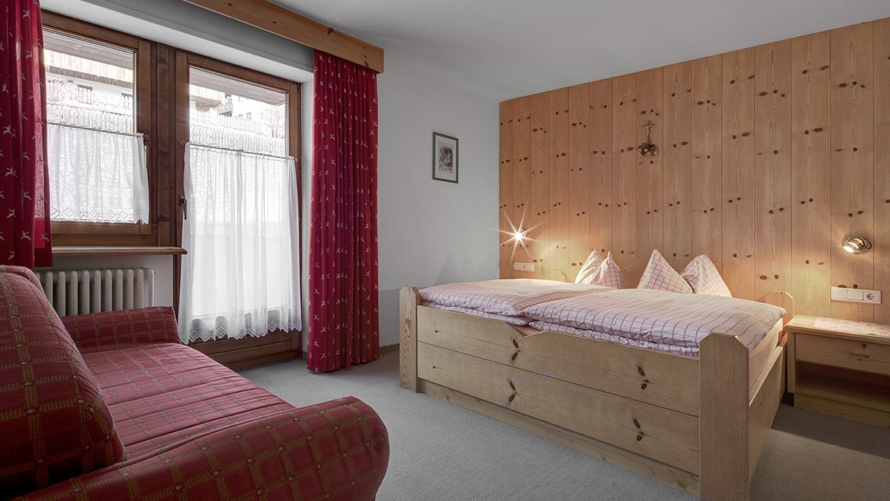 Photo of Bedroom in San Cassiano