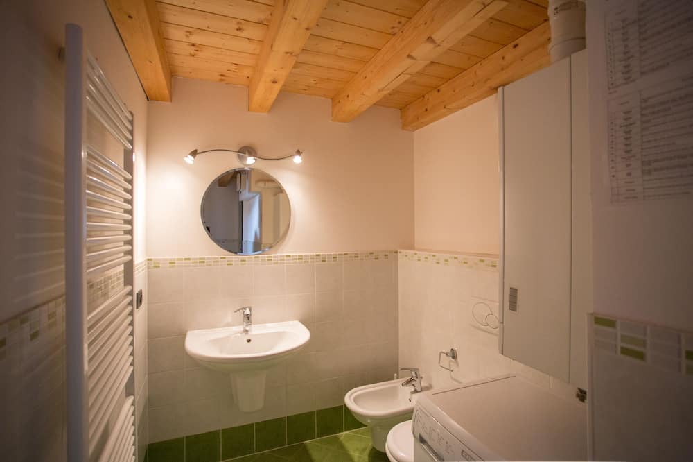 Photo of Bathroom in Gionghi-Cappella