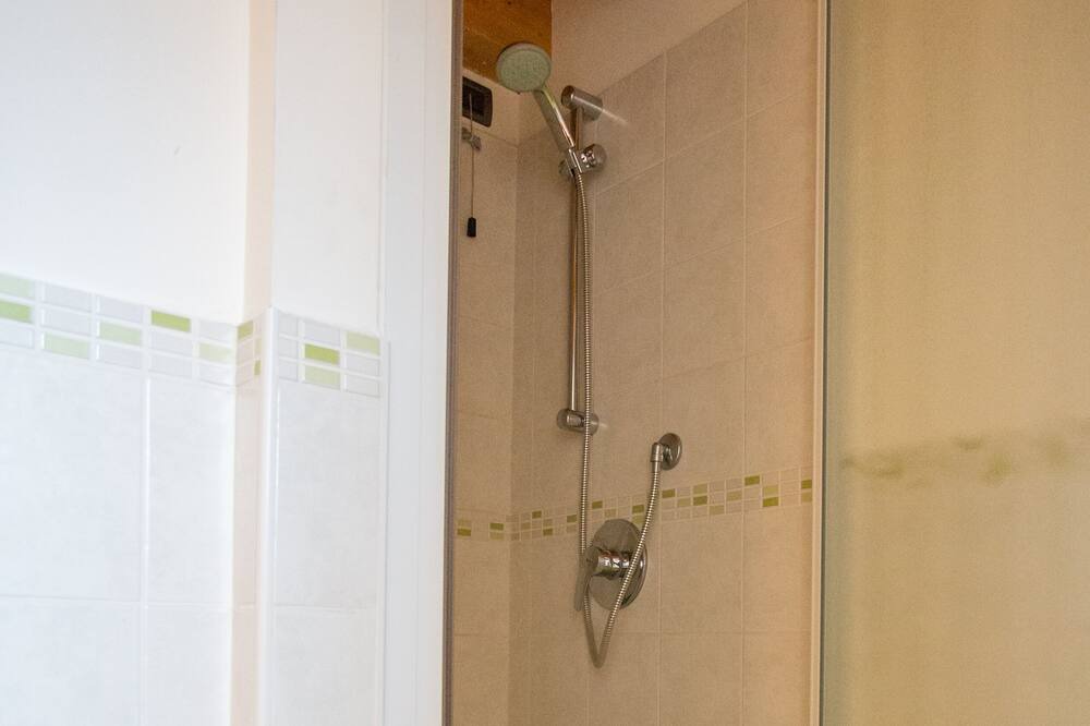 Photo of Bathroom in Gionghi-Cappella
