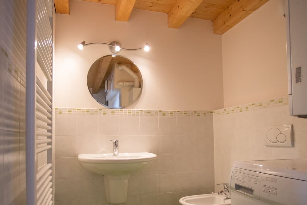 Photo of Bathroom in Gionghi-Cappella