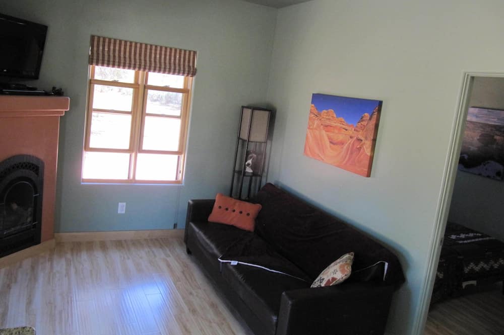 Photo of Livingroom in Kanab