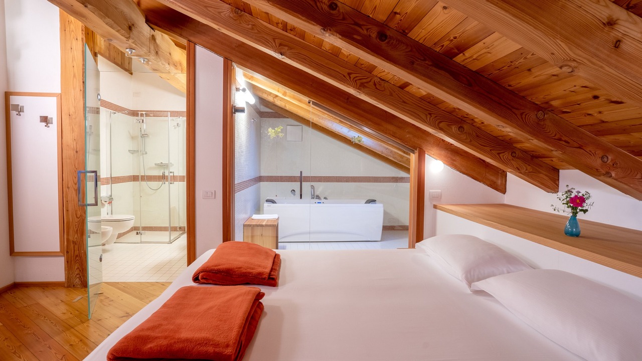 Photo of Bedroom in Caderzone Terme