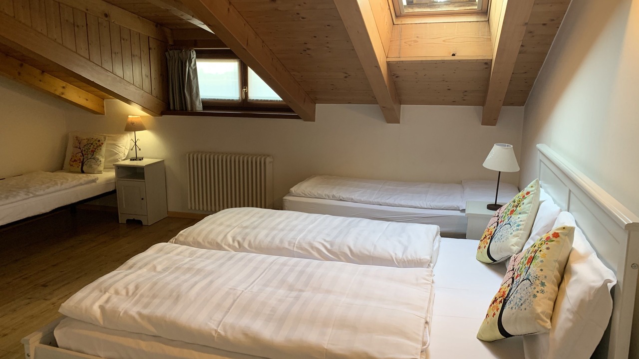 Photo of Bedroom in Pellizzano