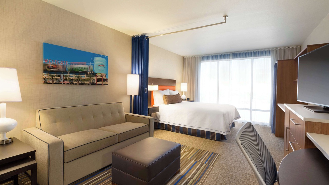 Photo of Livingroom in Glendale Sports and Entertainment District