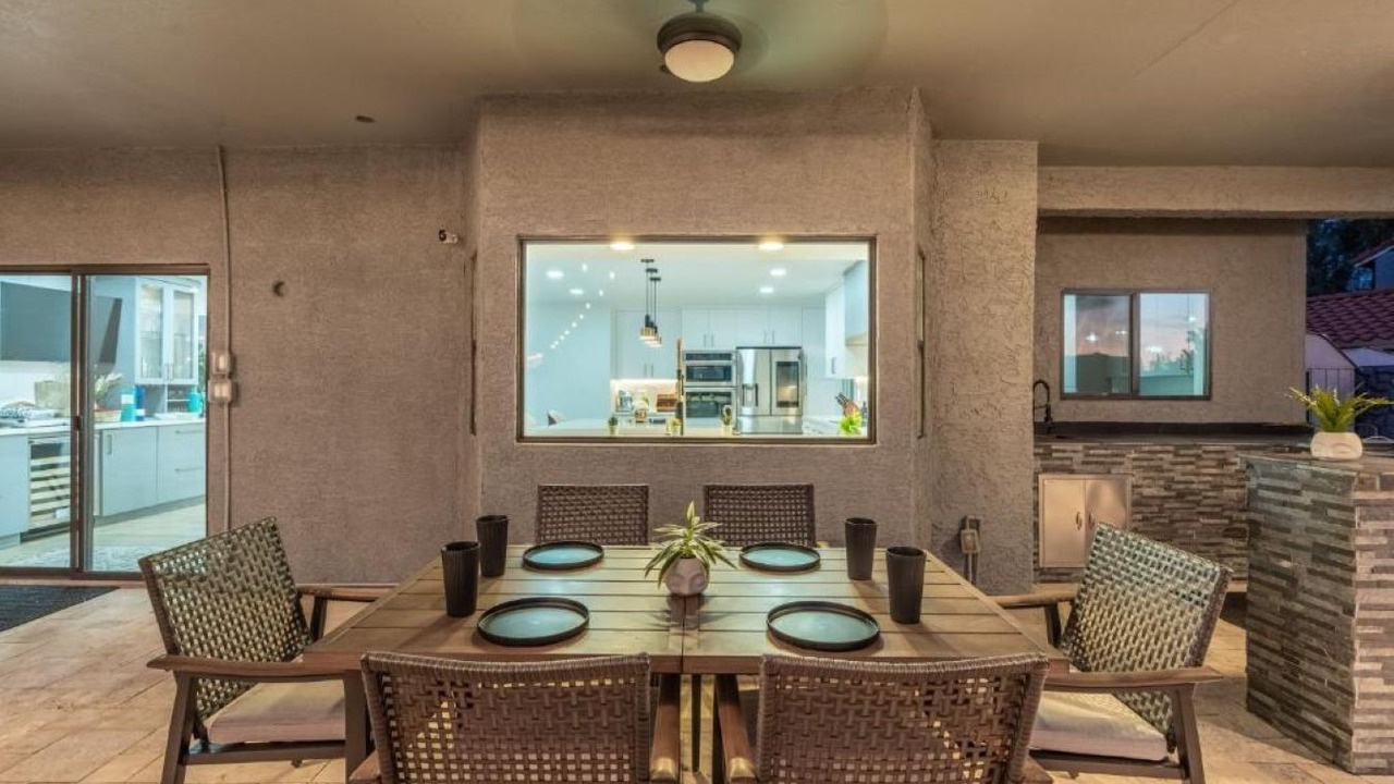 Photo of Bedroom in Paradise Valley Village