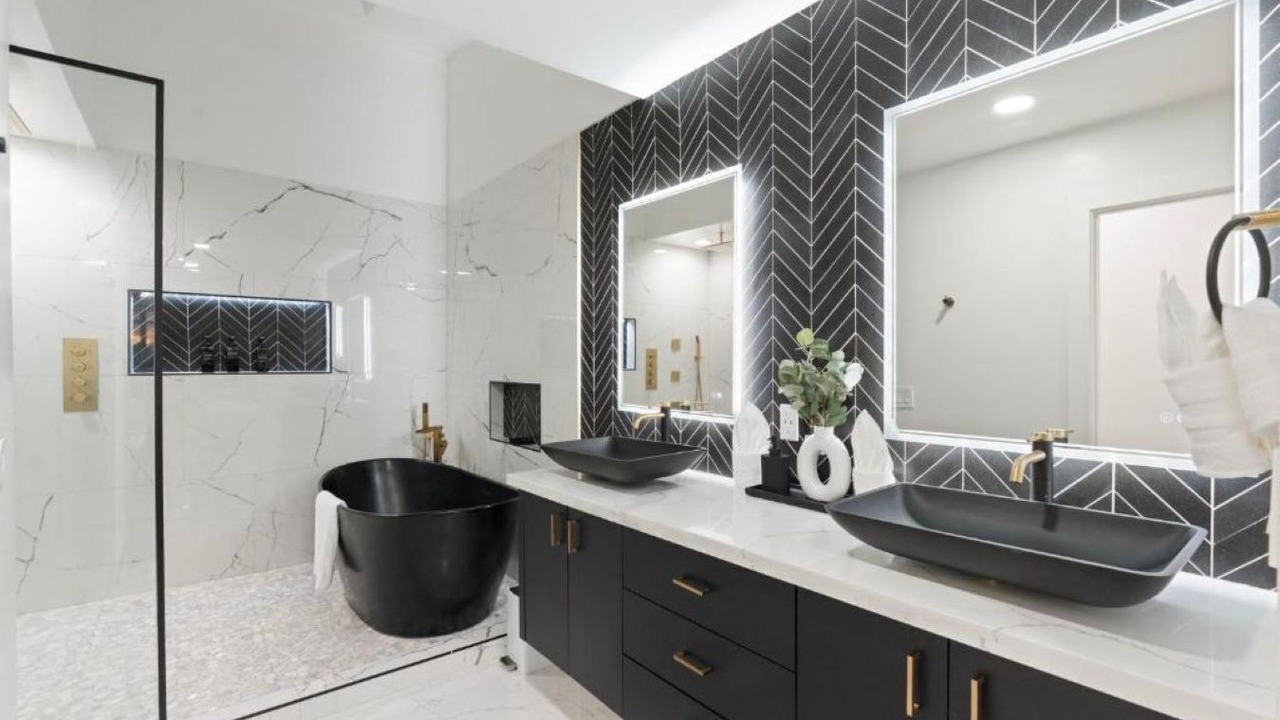 Photo of Bathroom in Paradise Valley Village