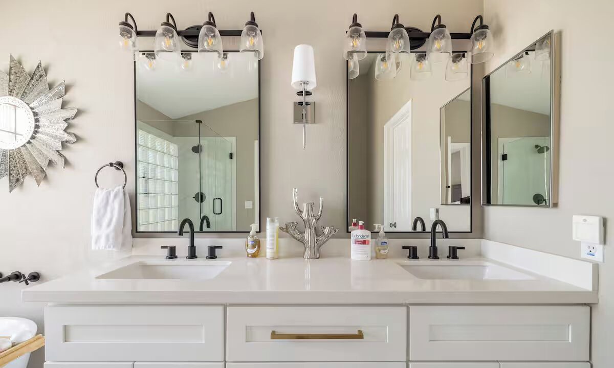 Photo of Bathroom in Tatum Ranch