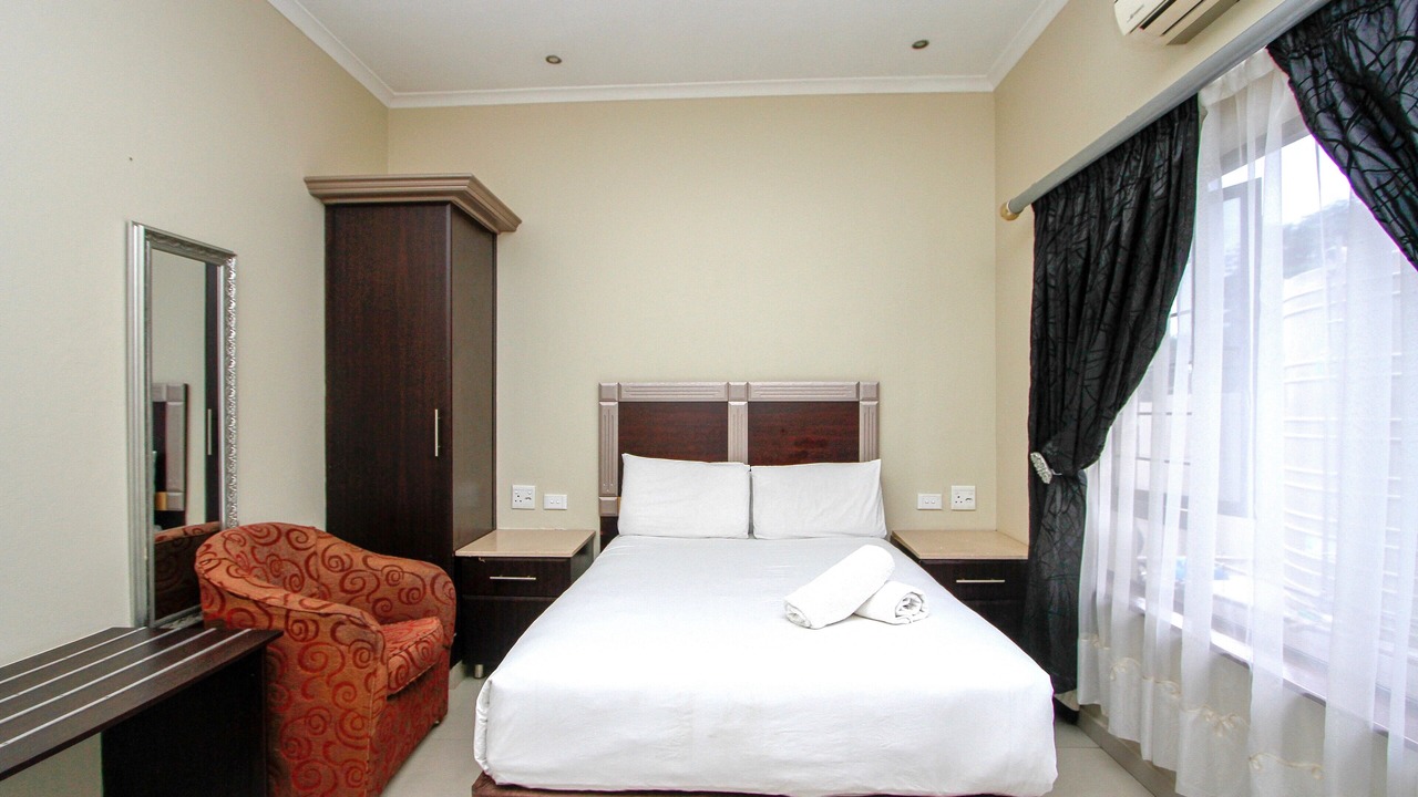 Photo of Bedroom in Berea