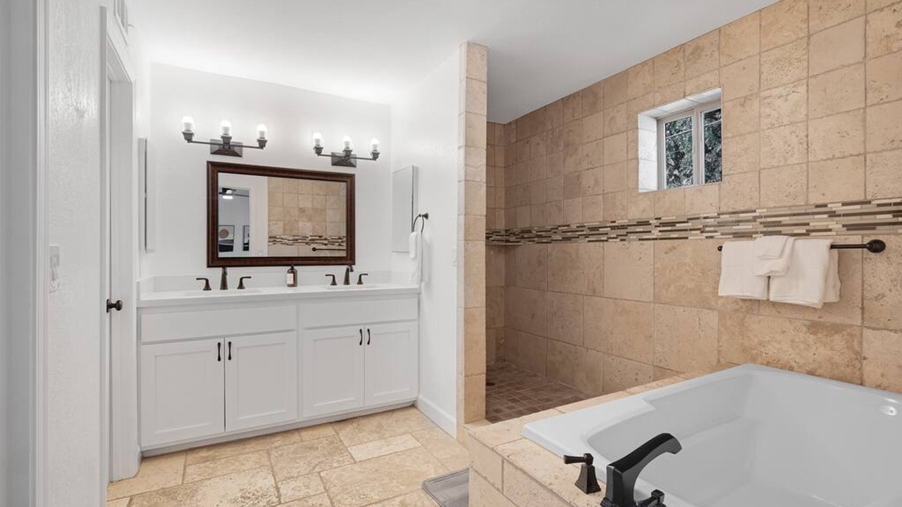 Photo of Bathroom in Shalimar