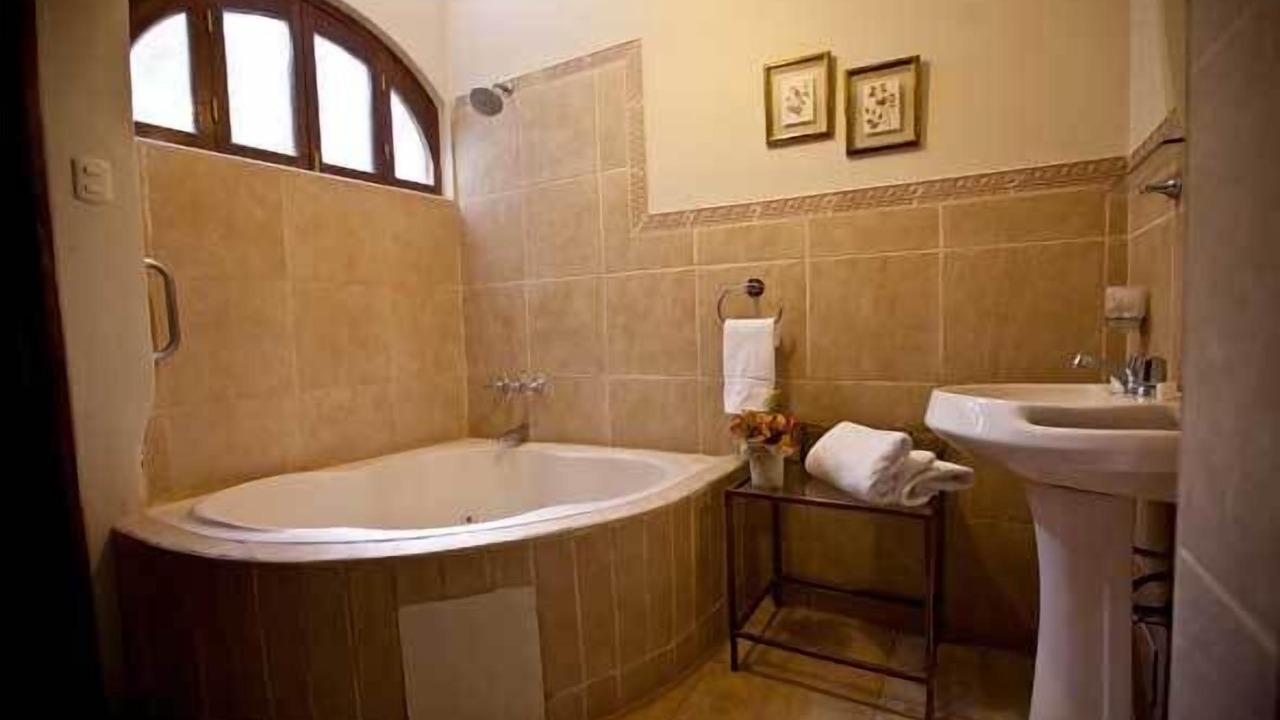 Photo of Bathroom in Ica