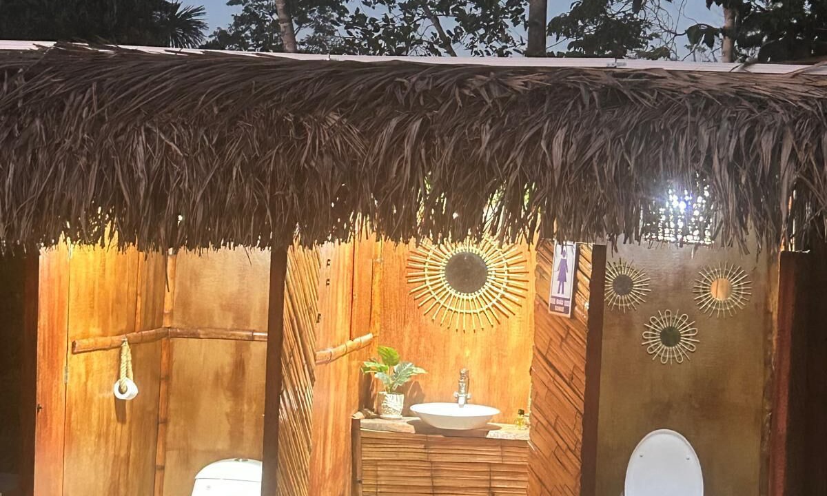 Photo of Bathroom in Sauce