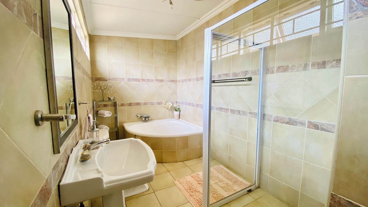 Photo of Bathroom in Scottsville