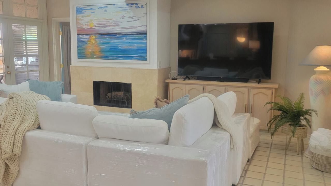 Photo of Livingroom in Mission Monterey