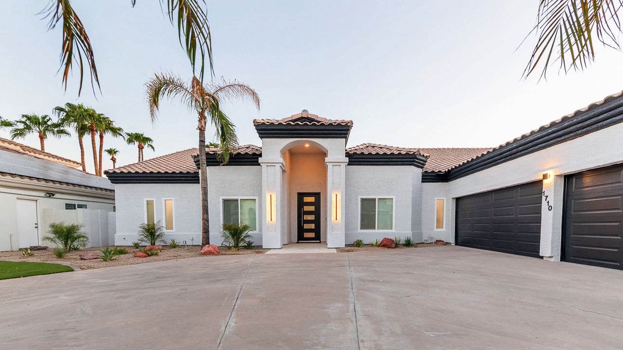 Photo of Outdoor in Val Vista Lakes