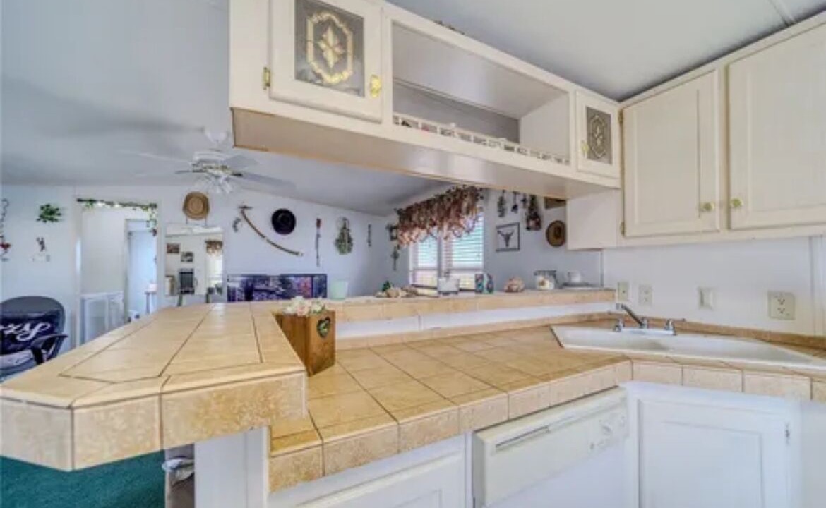 Photo of Kitchen in Cottonwood Cove