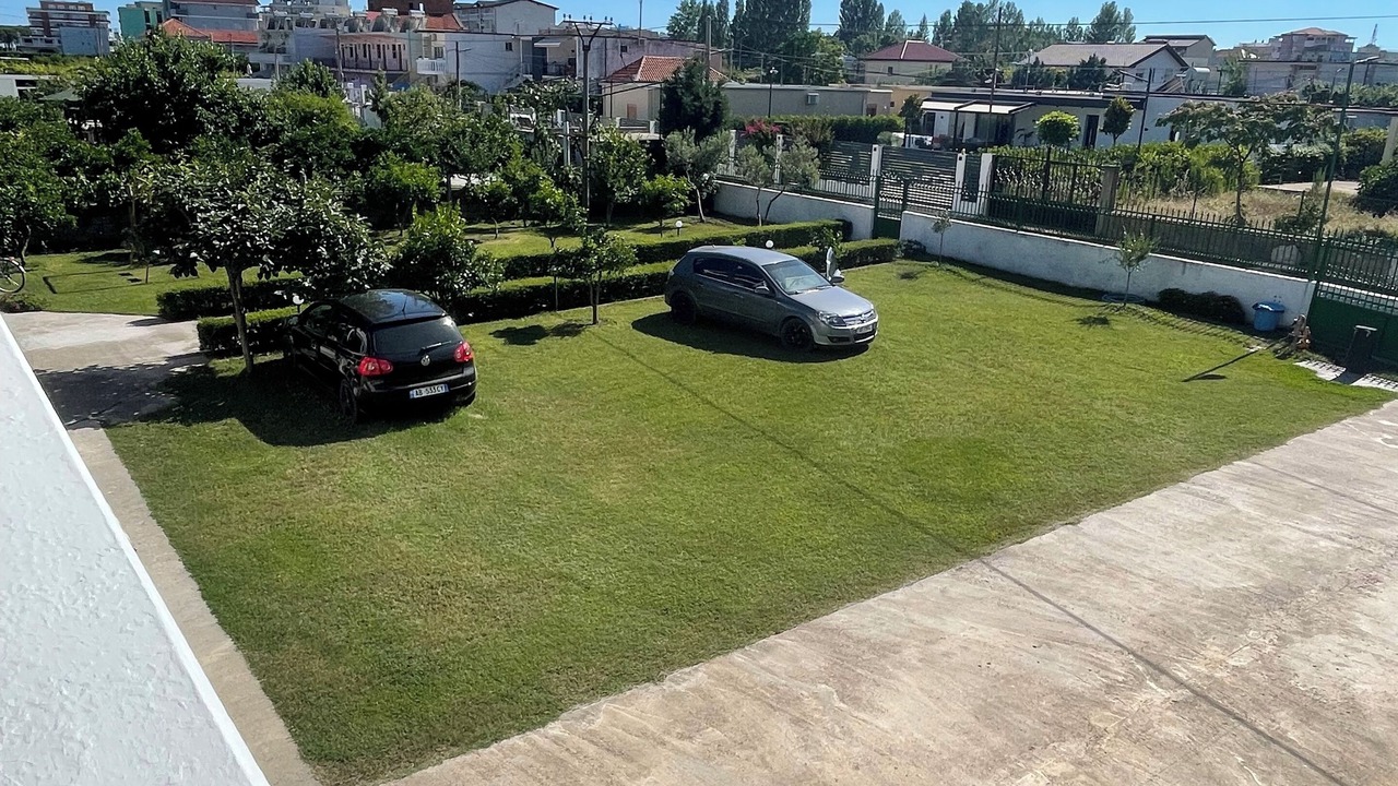 Photo of Patio Balcony in Velipoje