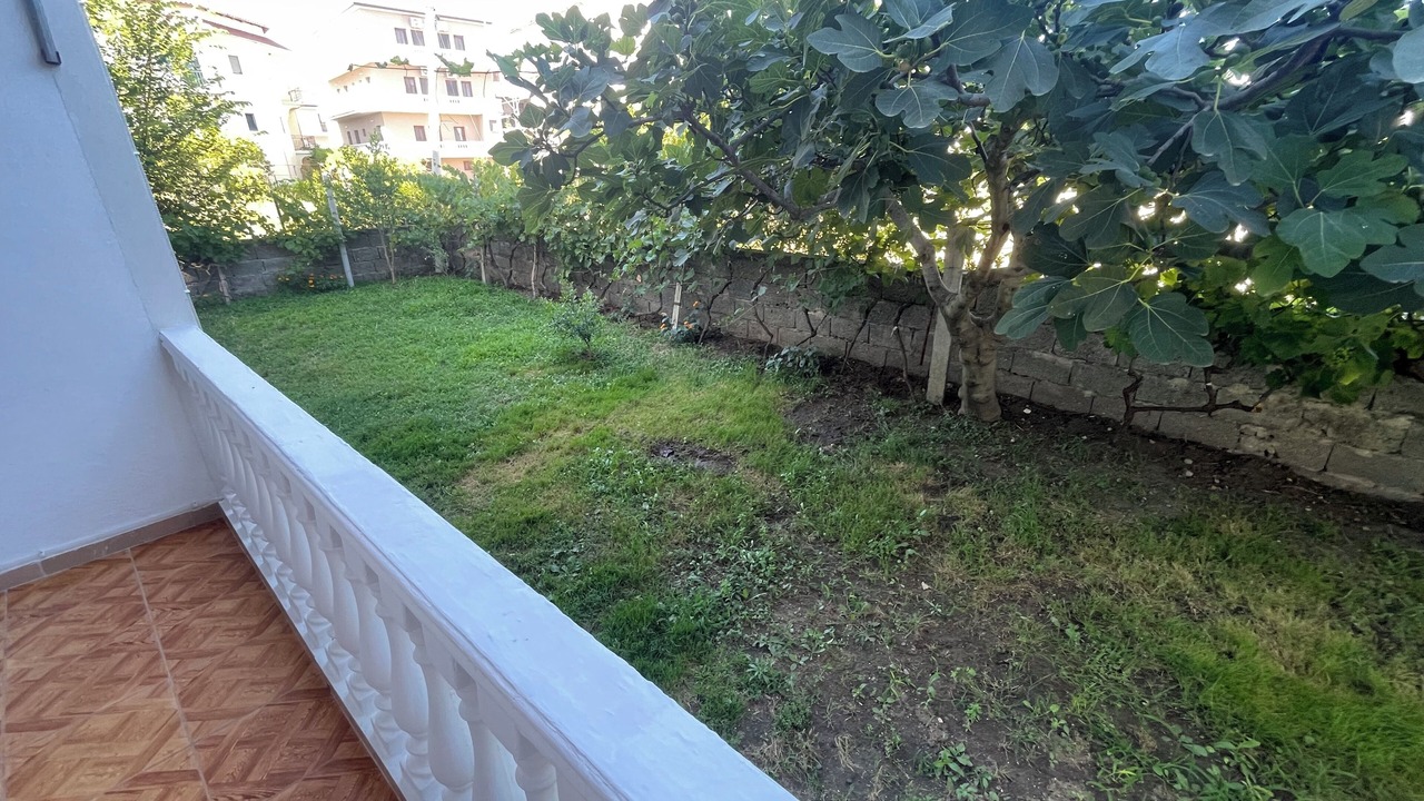 Photo of Patio Balcony in Velipoje
