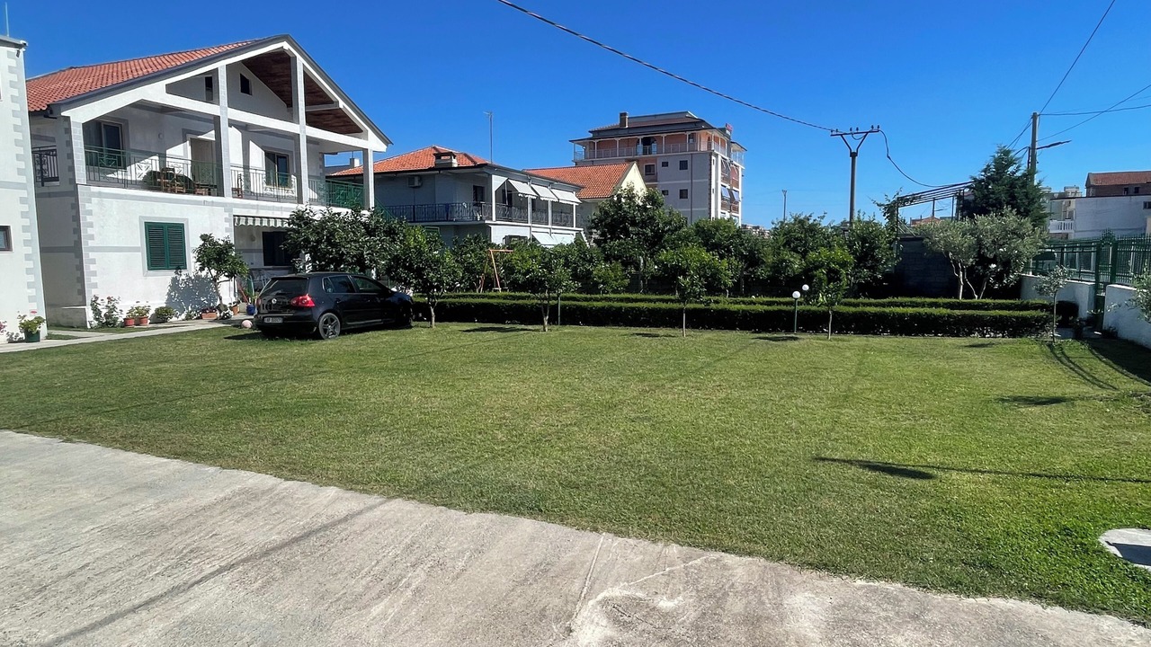 Photo of Others in Velipoje