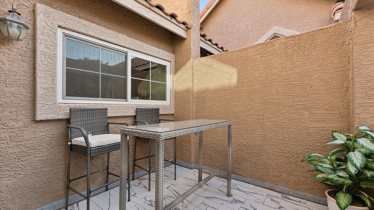 Photo of Patio Balcony in Val Vista Lakes