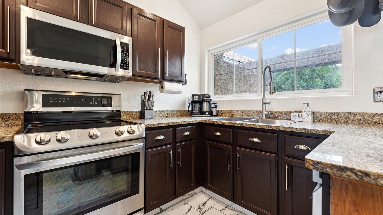 Photo of Kitchen in Val Vista Lakes