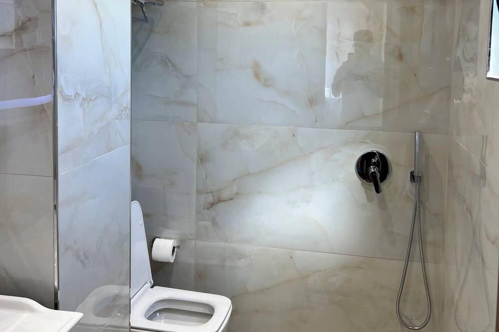 Photo of Bathroom in Velipoje