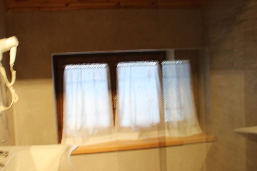 Photo of Bathroom in Alleghe