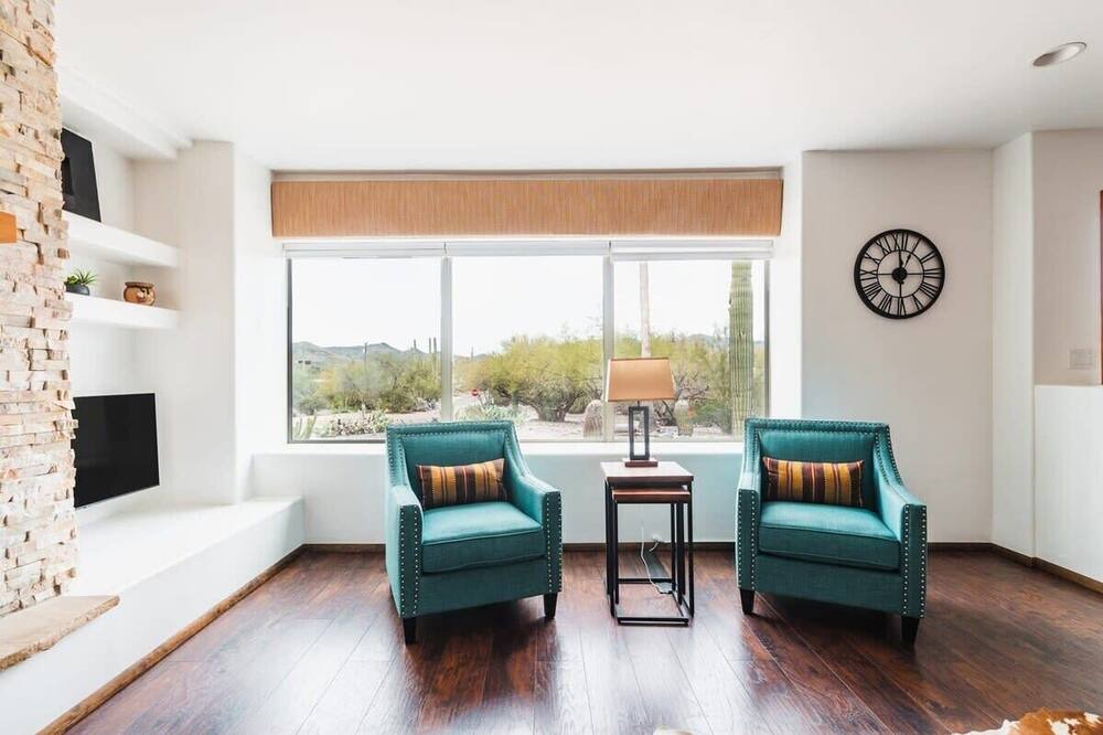 Photo of Bedroom in Cave Creek