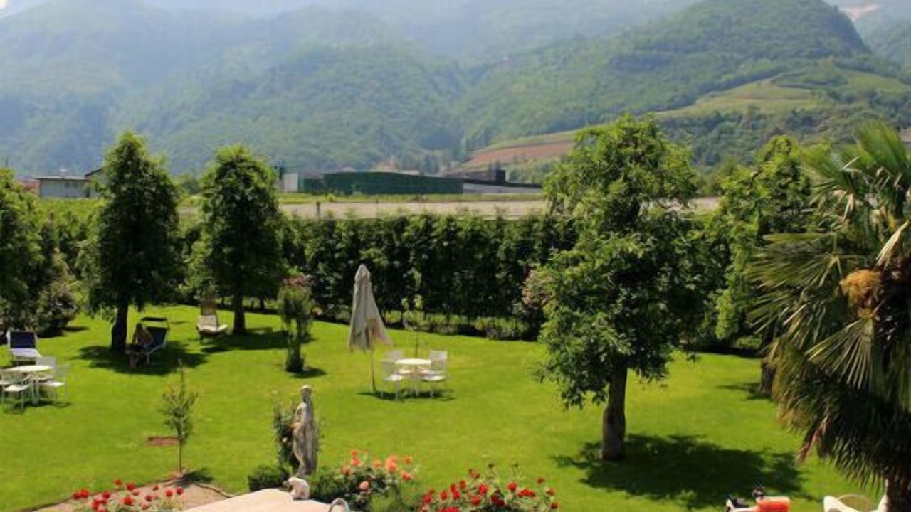 Photo of Outdoor in Nalles
