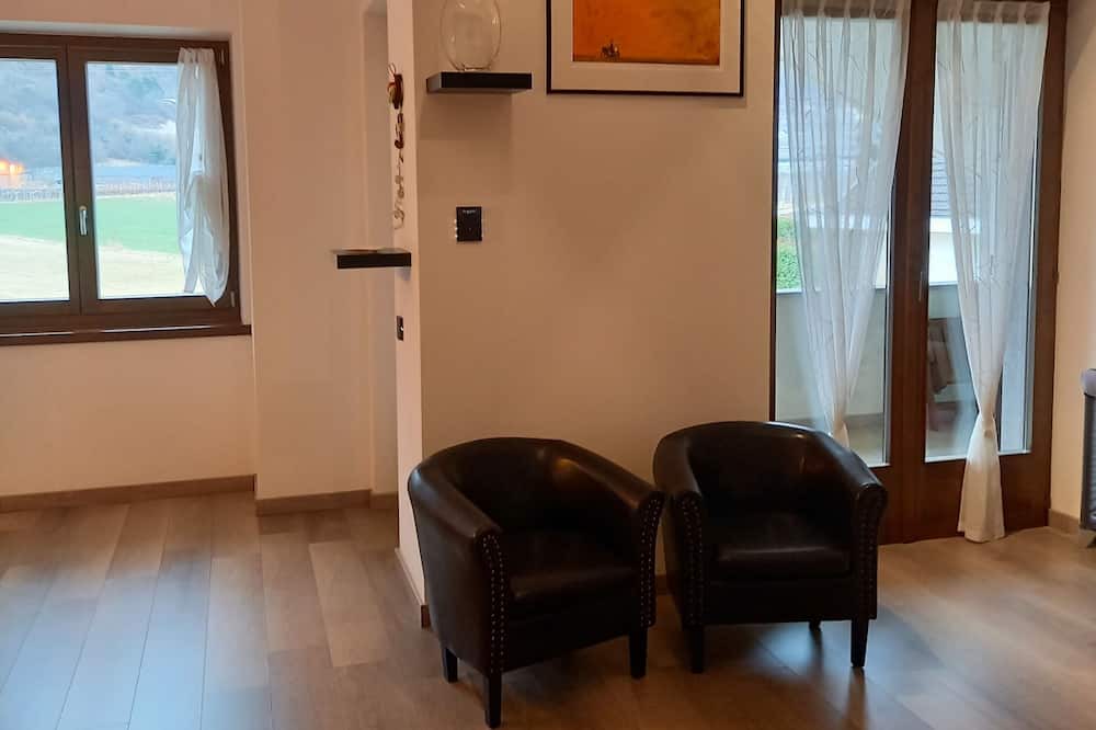Photo of Livingroom in Cavedine