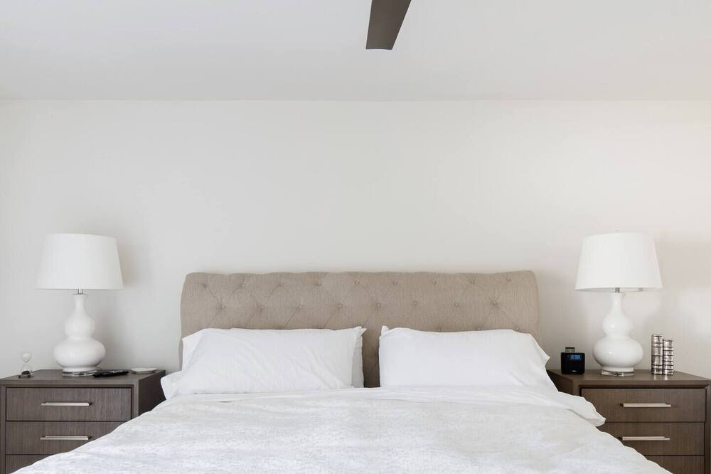 Photo of Bedroom in Desert Paradise Estates