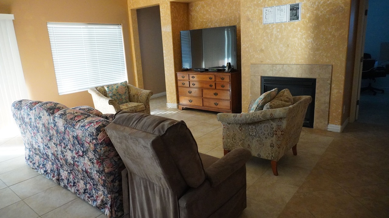 Photo of Livingroom in Sun Groves