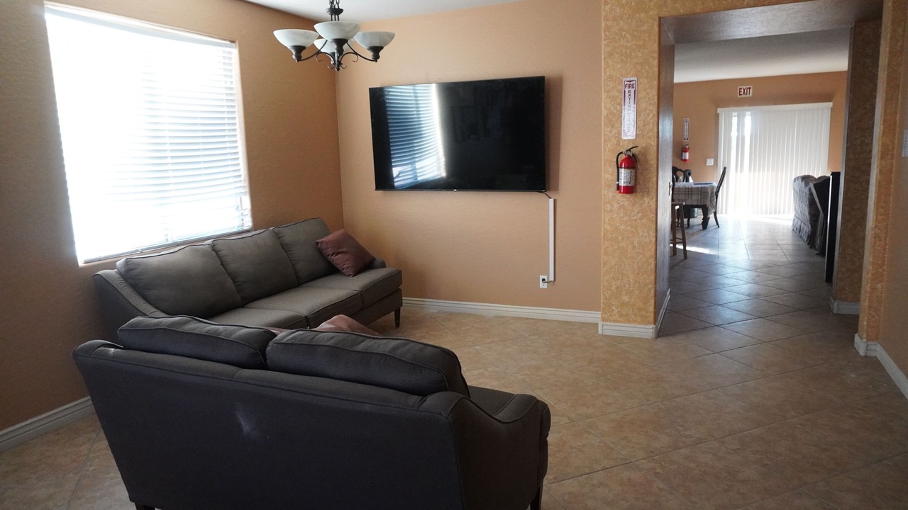 Photo of Livingroom in Sun Groves